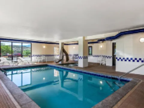 Quality Inn & Suites Vail Valley Hoteles en Eagle