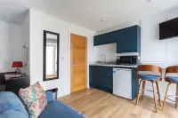 Merok Old Granary luxury accommodation for 2 persons in single unit.