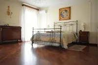 Spacious villa surrounded by greenery, ideal for groups(Numerous all inclusive services) Hotels in Copertino