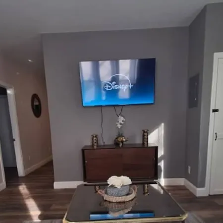 The Primo-Suite at Lower Atwells Ave 2B Apt P