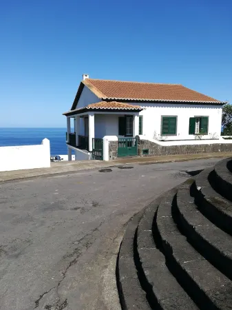 Sea and Sun Villa (Ground Floor) Отели в г. Nordeste