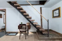 Historic 1843 Belmont Home, Near Okemo & Vast, Sleeps 10+, Gigabit WiFi