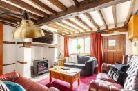 This charming 17th Century Grade II listed Cottage Hotels in Marlow