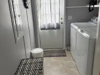 Charming 3 BR/2BA spacious home in W. Ocean City near Shopping and Restaurants. Hotels in West Ocean City
