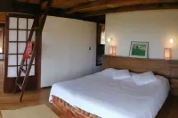 Surfingbirds Home for Surfers and Birdwatchers, restaurants at walking-distance Hotels in 