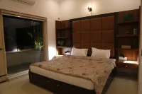 Centrally located private, peaceful 3 bedroom apartment, Sector 18, Chandigarh Hotels in 