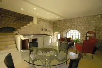 Artists Colony Inn Zefat