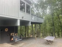 Floating Tree House Near Smith Mountain Lake – Serene & Cozy