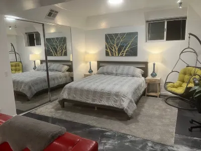 Chic New Midtown Apartment in the Heart of Sacramento Hotels in Midtown Sacramento