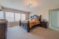 Tanner Peak: Wellness • Business • Entertainment