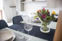 Modern newly renovated apartment near Como Hotels in Tavernerio