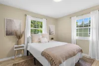 Oak Street Haven: Remodeled 3BR Near Grand Forks' Best Spots 酒店