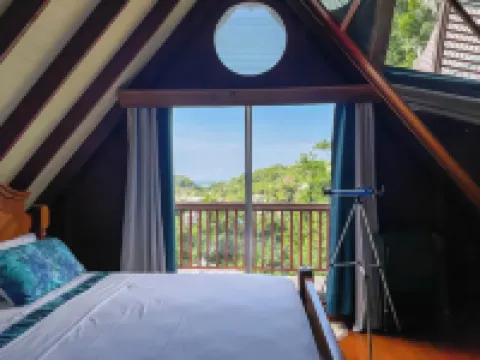 a charming 1-bedroom loft in superb Castries with WiFi and garage parking Hotels in 