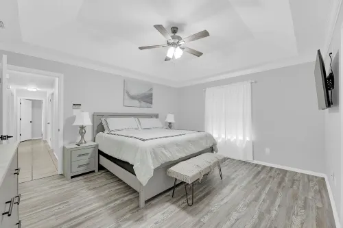 Spacious & Central Pool Home By McAuliffe Park