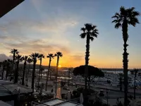 Apartment on the port bandol sea view near beach and center