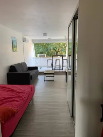 Adorable T1 center Saint Gilles Les Bains