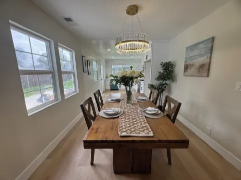 3-bedroom house in peaceful Campbell with WiFi