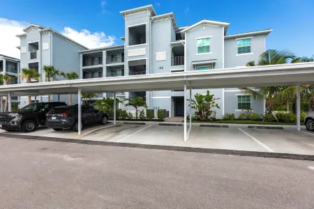 Make yourself at home in this lovely brand new 2-Bedroom Punta Gorda retreat!