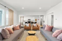 Modern Home Near Bridger Bowl, Big Sky & Yellowstone