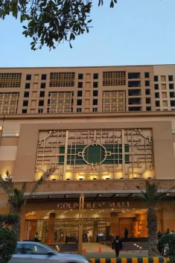 Penthouse with Lahore city view