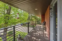 Spacious MTN Retreat Near Ski Resorts, hot tub, home office, and Pet-Friendly Hotels in Millcreek