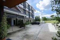 The Sept Korat Hotel a Chok Chai