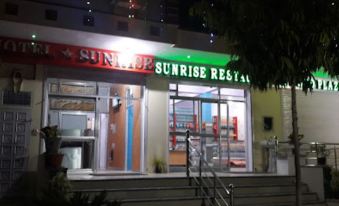 Sunrise Hotel & Restaurant