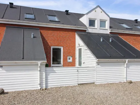 "Maarit" - 2.3km from the Sea