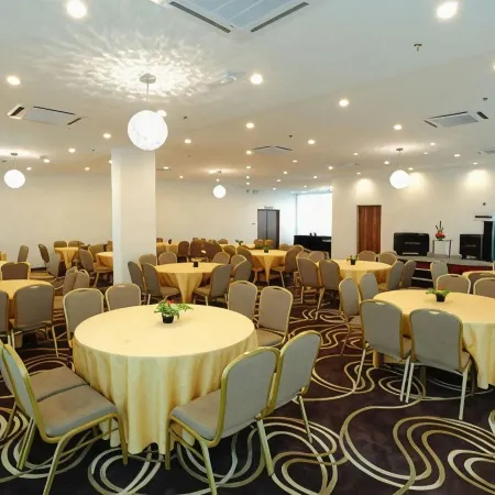 Symphony Suites Hotel