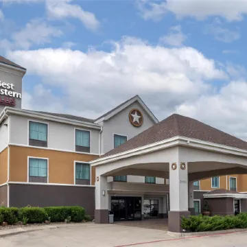 Best Western Plus Denton Inn  Suites