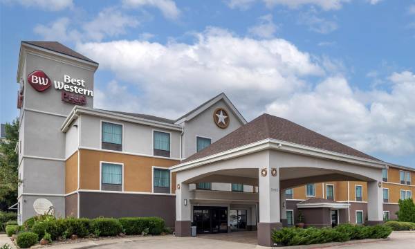 Best Western Plus Denton Inn Suites