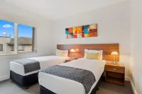 Amazing Accommodations: St Kilda Saint Kilda East 호텔