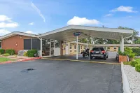 Guest Inn Rogers - parking
