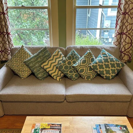 Lovely Uptown Mpls apartment!