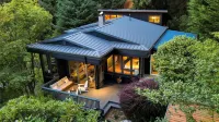 Sunset House by AvantStay