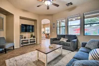 Pool & Game Room: Home in Goodyear Near Golfing - 3 Sao