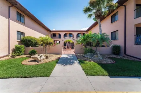 Sunshine Swimmers Casita, 206