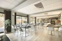 Hôtel le Collier - breakfast