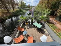 Péniche MaPensée Hotels in Jouy-aux-Arches