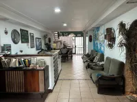 Al Yakhour Hostel Hotel di Haifa