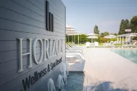 Hotel Horizon Wellness  Spa Resort, BW Signature Collection - Pools