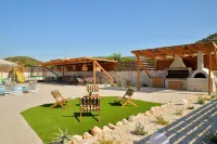 Stork Holiday Apartments - Garden & Sea View Hotels in Vivari