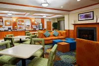 Holiday Inn Express & Suites Richmond-Brandermill-Hull ST. Hotels in Woodlake