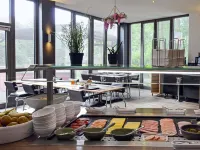 B&B HOTEL Krefeld-Süd - breakfast