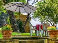 Apartment in Tuscany with Pool and Garden