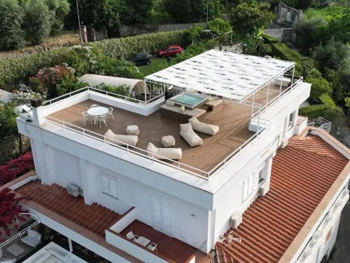 Luxury Levaina Villa, Sleeps 8 on the Amalfi Coast