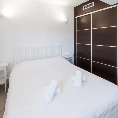 Sea Pearl - Apartment In Daimus. Free Wifi