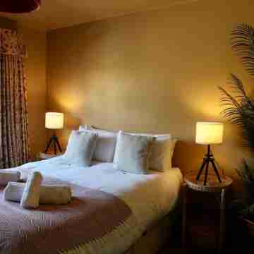 A Peaceful Cotswolds Retreat Rooms