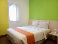 Green Red Hotel Syariah Jombang Hotels in Peterongan