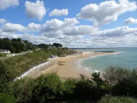Villa in Normandy with Beach Access - Homestays
